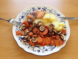 Lachs mit Gemüse